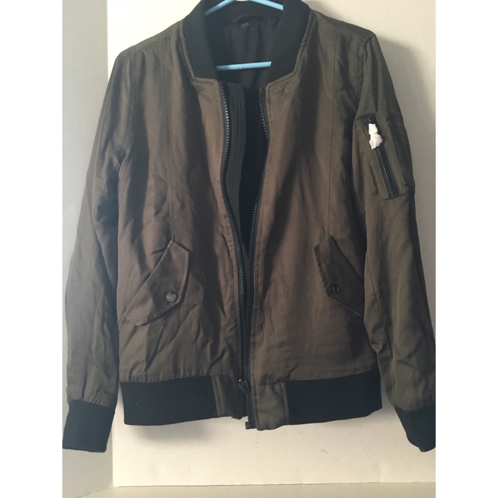NWOT John + Jenna green bomber jacket
